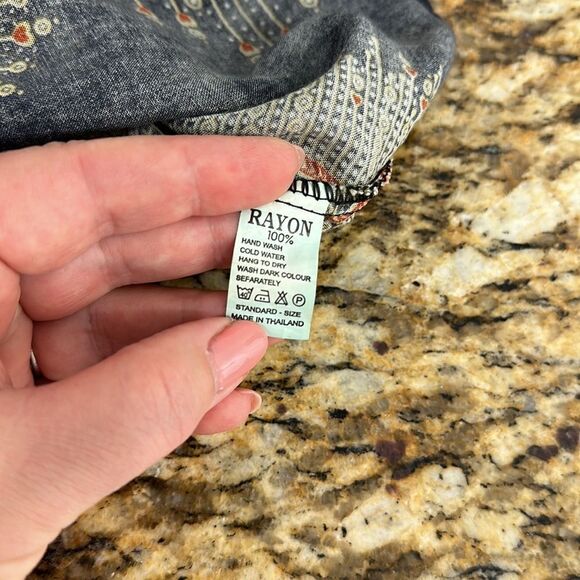 Spaghetti Straps Rayon Printed Tank Top Size S - Picture 5 of 7